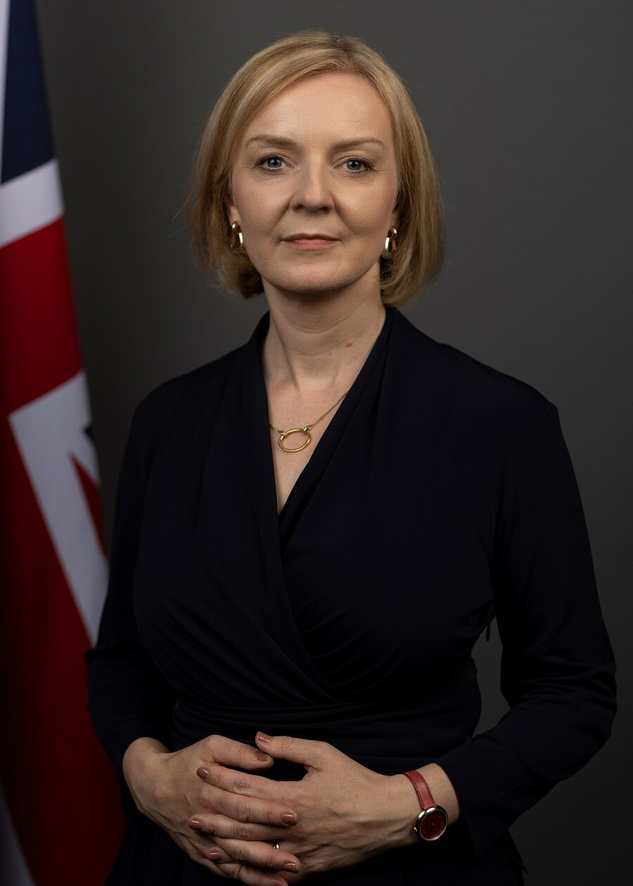 Liz_Truss_official_portrait.jpg